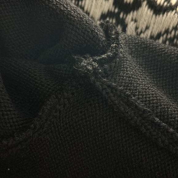 Wool.  NWOT - Picture 5 of 8